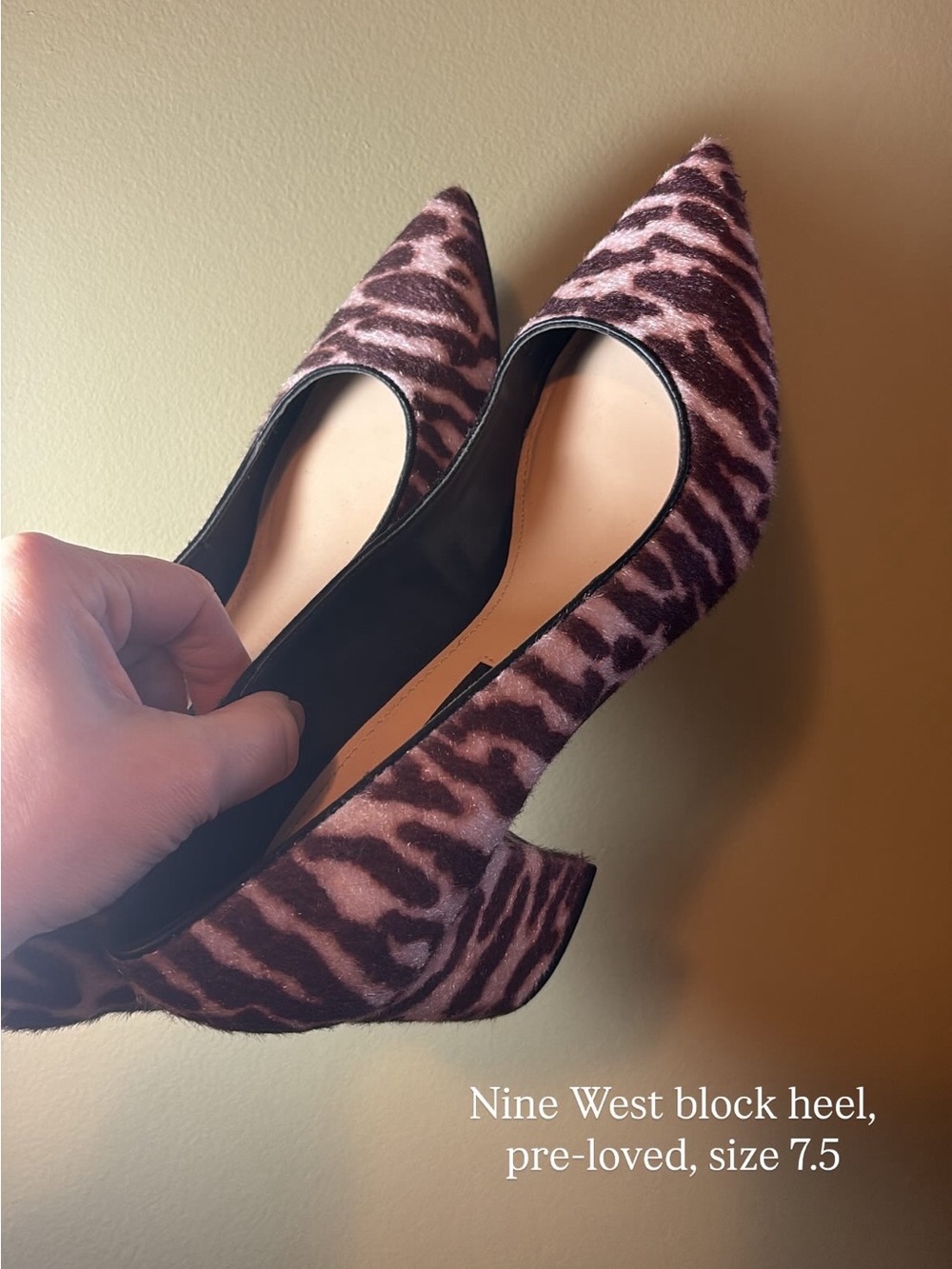 Preloved Nine West Pink Zebra Print Pointed Block Heel Pumps